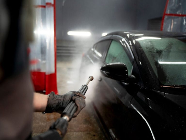 The Best Time to Wash Your Car: A Seasonal Breakdown